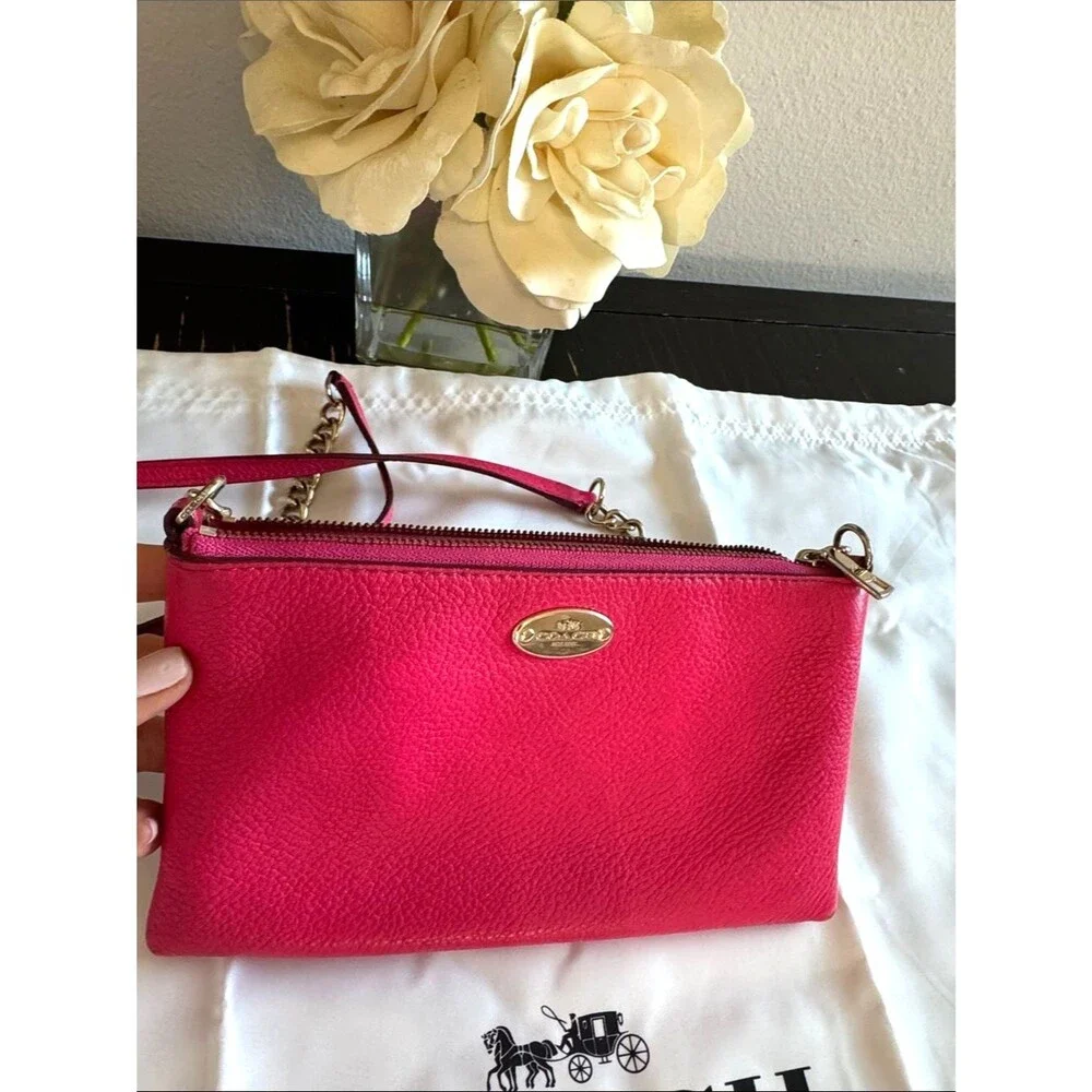 Coach Quinn Pebbled Leather Crossbody Style #F52709) hot pink/cranberry color - Picture 2 of 8